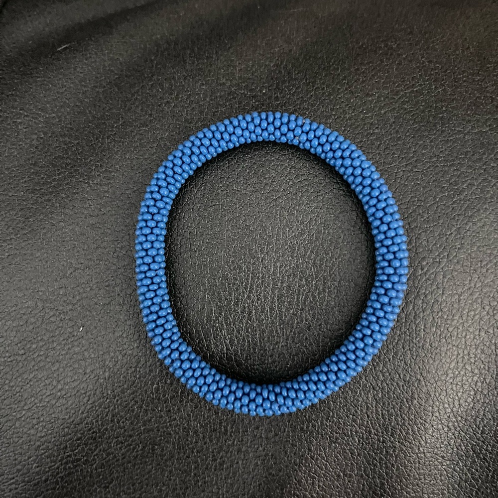 Elegant Blue Beaded Bracelet